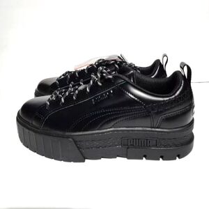 Pumas size 10 Black